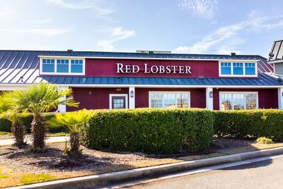 Has Red Lobster Really Changed For The Better? Not If You’ve Tasted Their Food