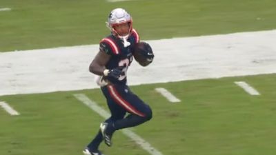 Fans Loved TreyVeon Henderson’s Smart Move in Middle of Long TD Run to Ice Patriots’ Win