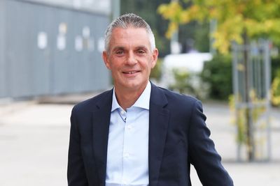 How will the new BBC director-general be chosen?