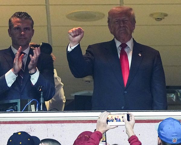 Trump booed at Commanders NFL game before calling plays from Fox broadcast booth