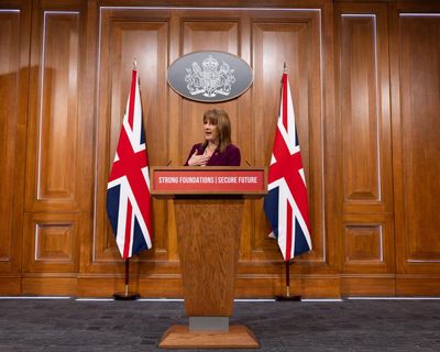 Reeves suggests two-child benefit cap will fully go, saying children in big families should not be ‘penalised’ – as it happened