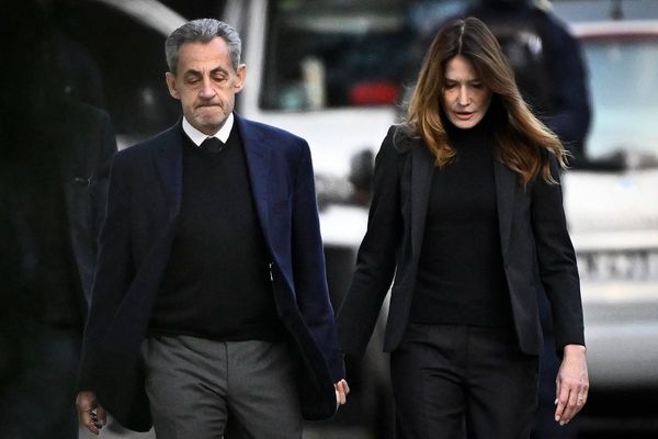 Court to decide today whether President Sarkozy should be released from Paris prison