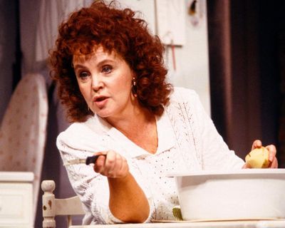 ‘She spread love and naughtiness’: Simon Callow on directing Pauline Collins in Shirley Valentine