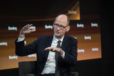 The S&P 500 is also in a K-shaped economy, says Apollo, with a widening gap between the winners and losers