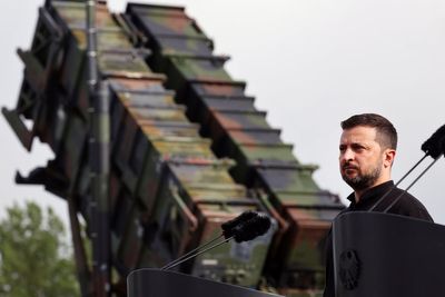 Zelensky wants 25 Patriot air defense systems from America. Here’s how they could change the war