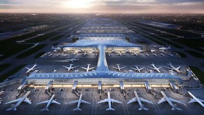 Heathrow third runway should be built without moving the M25, says British Airways boss