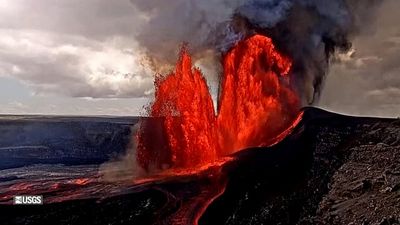 Kilauea volcano erupts again, sending lava fountains 330 metres high