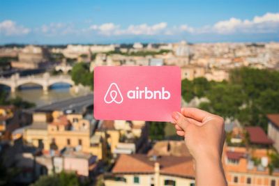 Is Airbnb Stock a Buy After Q3 Earnings Miss?