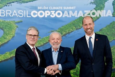 'Hypocrite and Out of Touch': Prince William Slammed For Flying On a Plane to Attend Climate Change Award