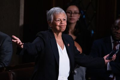 New Jersey Rep. Bonnie Watson Coleman won’t seek reelection in 2026 - Roll Call