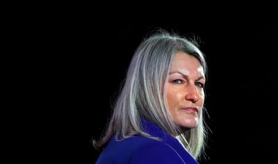 Billion-dollar banks slow to pass on rates cuts so ‘shop around’, says PM