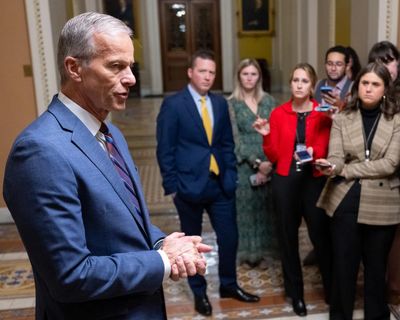 Afternoon Update: US Senate approves deal to end shutdown; near-misses at Melbourne airport; and ‘dark’ novel wins Booker prize