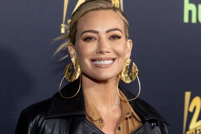 Hilary Duff announces London concert as she returns to live performances