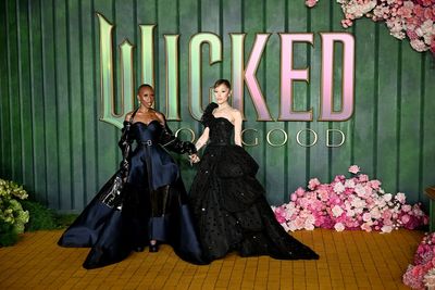 Wicked co-stars lean into gothic chic for premiere