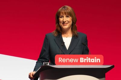 Rachel Reeves Aims to Remove Two-Child Cap — Is It Fair to UK Taxpayers or a Lifeline for Large Asylum Families?