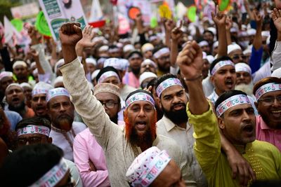 Islamists in Bangladesh demand a referendum on the national charter ahead of a general election