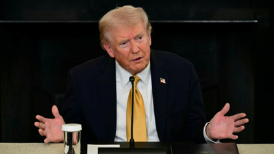 Donald Trump Called 'So Stupid' at NFL Game While 'Federal Employees Still Aren't Getting Paid'