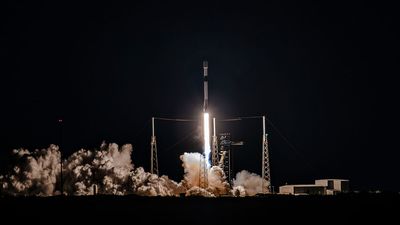 SpaceX launches Starlink satellites on record-breaking 94th liftoff of the year from Florida's Space Coast (video)