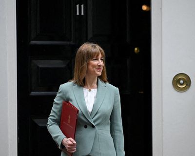 The Guardian view on Labour’s fiscal stance: it’s time to lay new foundations