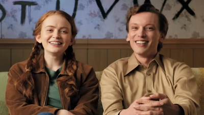 Yes, Jamie Campbell Bower Kept One Of Vecna's Hands (But I'm Loving The Sweet Stranger Things Prop Sadie Sink Took More)