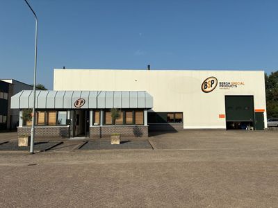 How One Dutch Manufacturer Reshapes Wheelchair Accessory Market Through Mass Customization