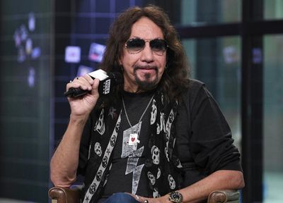 Kiss guitarist Ace Frehley died after fall, autopsy finds