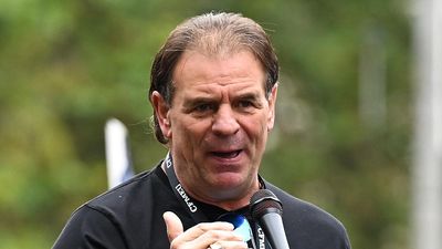 Ex-union boss allegedly threatened admin via emails