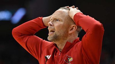 Louisville's Pat Kelsey Dislocates Finger Celebrating Win Over Kentucky
