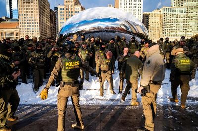 ‘This is fascist America’: Anish Kapoor may sue after border agents pose by his sculpture
