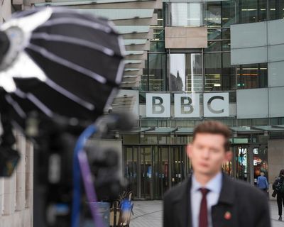 Starmer backs ‘independent BBC’ but declines to tell Trump to drop $1bn lawsuit threat – as it happened