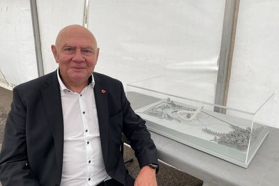 Tycoon who donated £1m to Brexit campaigns considers moving to Australia for good