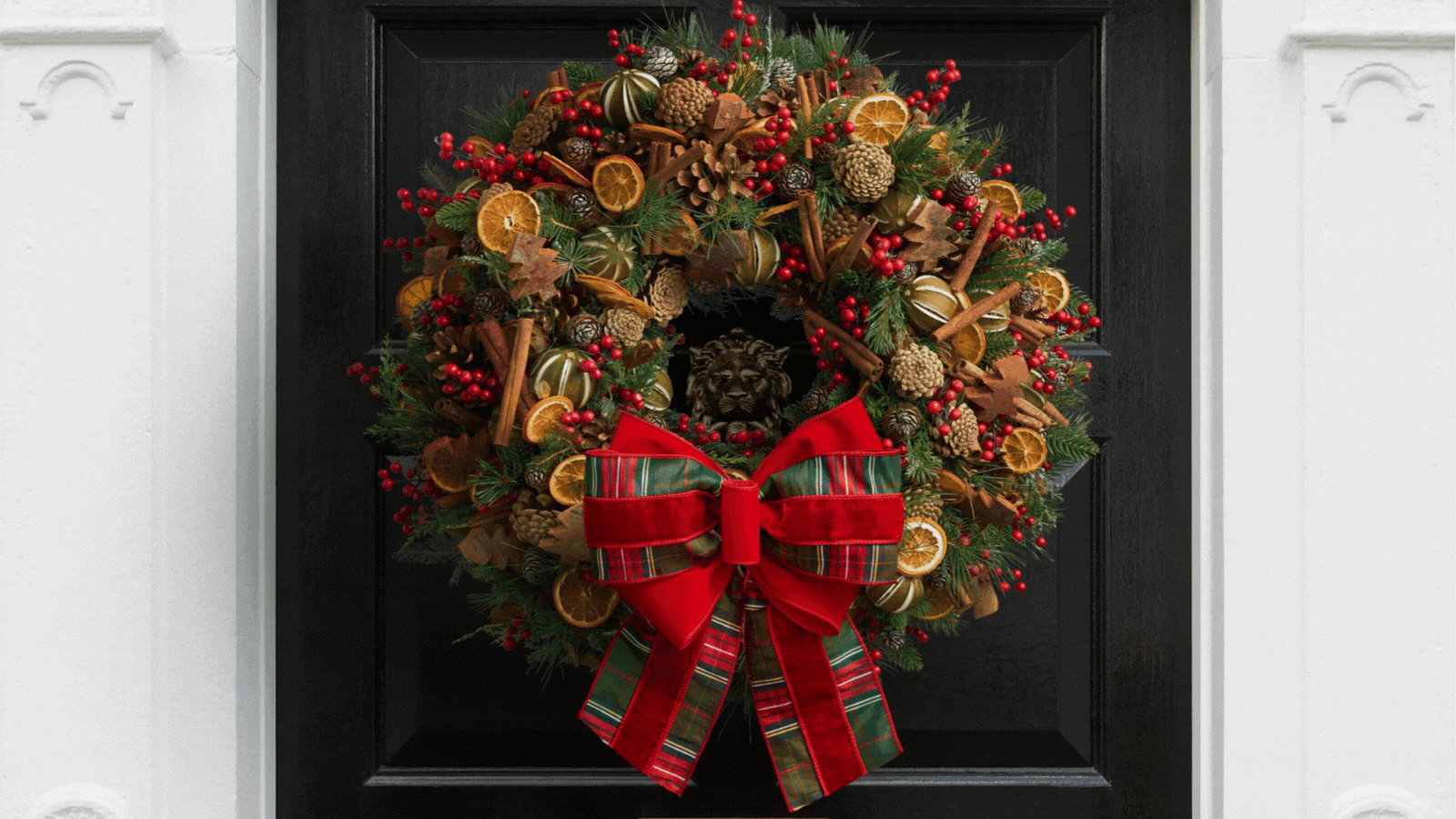 I Spoke With London's Most In-Demand Christmas Wreath Designer — These Are His Styling Secrets for Your Front Door