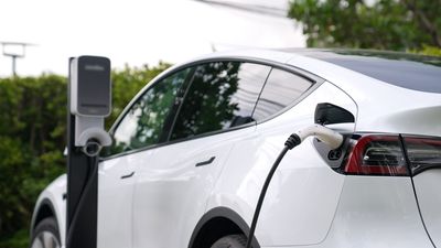 7 Wild Facts About Electric Cars That’ll Shock You