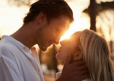 8 Romantic Words That Conceal Manipulation