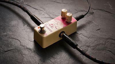 “A feral supernova awaits if you dime those dials”: EarthQuaker Devices Barrows Fuzz Attacker