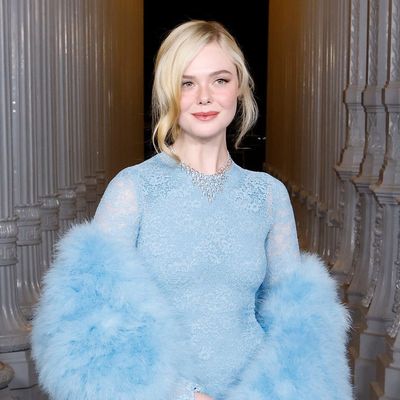 Elle Fanning’s Lob Is About to Be Winter's Hottest It-Girl Hairstyle