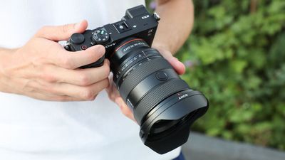 Sony delivers fresh firmware updates for its compact full-frame and vlogging cameras: greater reliability and smoother operation