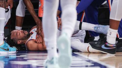 Jalen Brunson Injury: Knicks Star Guard Leaves MSG on Crutches After Ugly Fall
