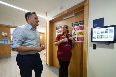 NHS waiting list falls as Streeting says health service ‘on road to recovery’