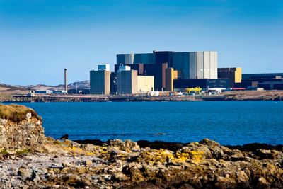 UK unveils its first small nuclear power station