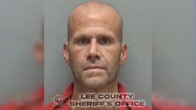 Florida Nissan SUV theft suspect runs away from police. His hiding spot? A Porta-Potty while wearing no pants