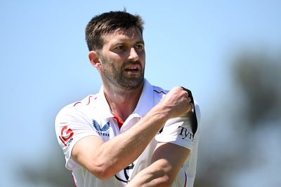 England suffer injury scare to key fast bowler during Ashes warm-up