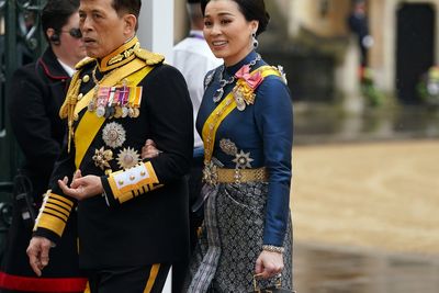 Thailand’s king makes historic first visit to China