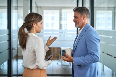 8 “Polite” Questions at Work That Are Actually HR Traps