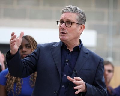 Keir clubs himself with the lead pipe in No 10 game of No Cluedo