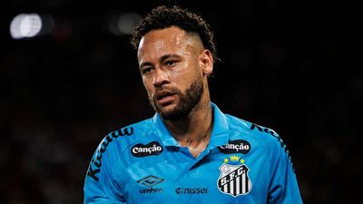 Neymar Fires Expletive Response to ‘False’ Reports