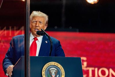 Trump Says Thanksgiving Costs 25% Less Under Him – But He May Not Have Read The Walmart Report Closely Enough