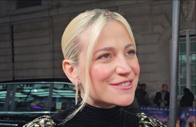 Pixie Lott starstruck by co-star Eva Longoria