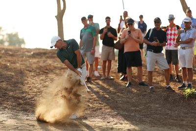 Rory McIlroy makes strong start in bid for seventh Race to Dubai title