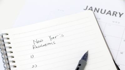 I’m a Financial Advisor: 3 Financial New Year’s Resolutions My Clients Never Stick With